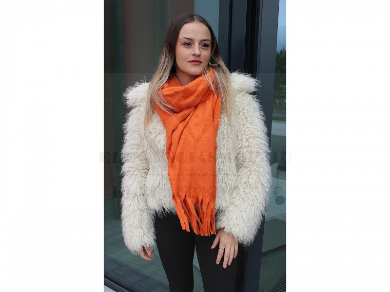 Női téli sál rojtokkal Női téli sál rojtokkal