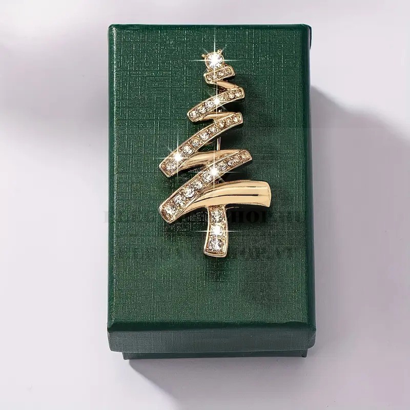                                                             Strassz karácsonyfa bross Kitűzők, Brossok