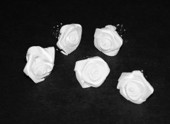                                 Hajcsipesz virág készlet - 5 db/csomag Női kiegészítők
